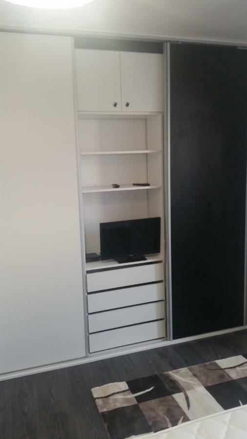 White Black Rooms 胡内多阿拉 外观 照片